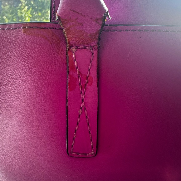 KATE SPADE NEW YORK
Textured Leather Tote Bag - Picture 9 of 10